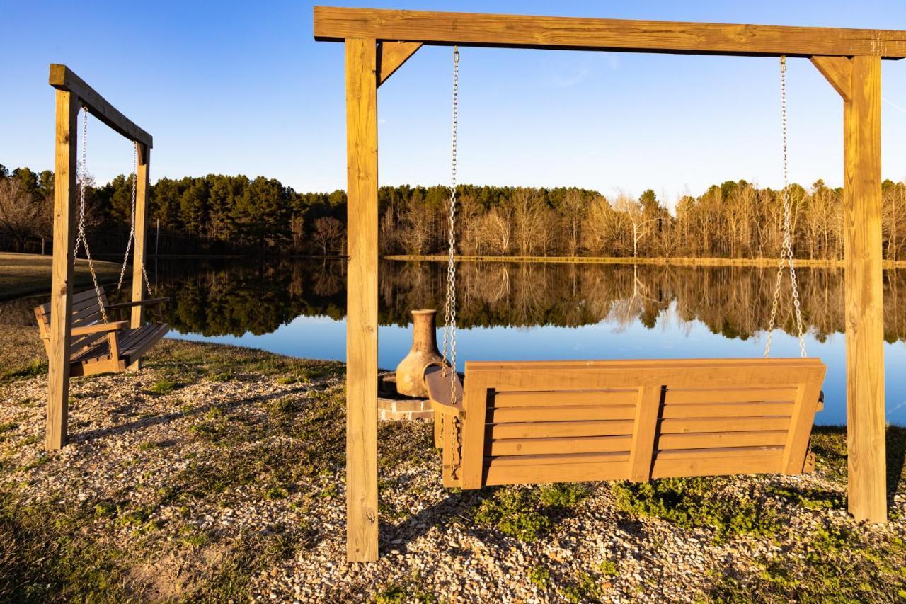 Moon Lake Farm Chesterville Esterno foto